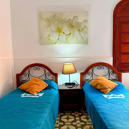 بيت شباب La Casona De Vegueta *