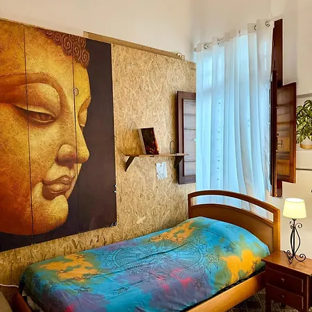 بيت شباب La Casona De Vegueta *